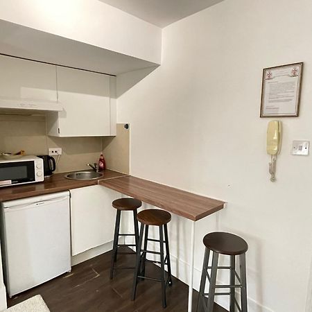 Captivating 1-Bed Apartment In Londýn Exteriér fotografie